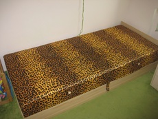 Продам кроватку 2м*0,9м