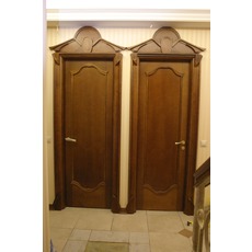Межкомнатные двери с массива (натуральная древесина).