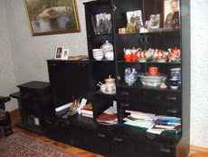 Продаю стінку.