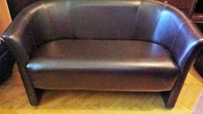 Продам новый диван и 2 кресла