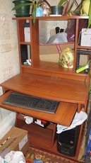 Продам стол компьюетрный