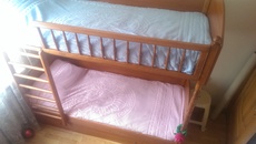 Двухъярусная кровать + 2 матраса