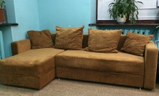 Сучасний, стильний кутовий диван у відмінному стані