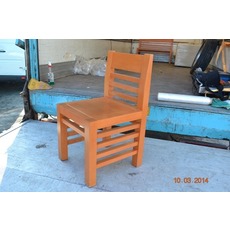 Продам деревянные стулья б/у в ресторан