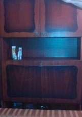 Продаю мебельную стенку.