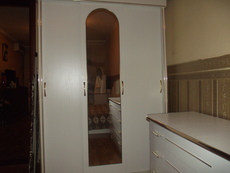 Продам спальный гарнитур