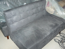 Продам б / в  дивани для кафе, ресторанів.