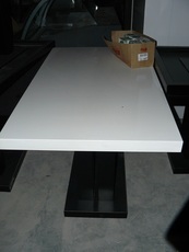 Продам б / в  столи для ресторанів.