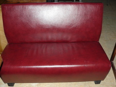 Б/у диваны для пиццерии (кафе) распродажа.