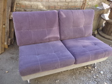Продам фіолетовий дивани для кафе, барів і ресторанів б / у