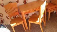 продам стол и 3 стула. натуральное дерево.