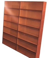 Полки настенные навесные, остекленные. Цена 1 шт - 100 грн.