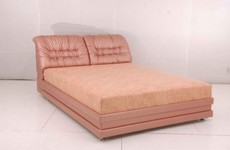 Продам белую кровать