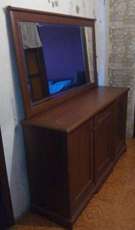 Комод с зеркалом