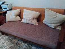 Продам диван б/у.