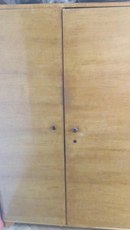 Продам старый дубовый шкаф