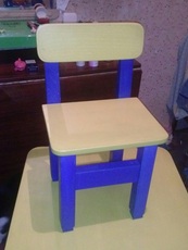 Стол детский деревянный со стульчиками