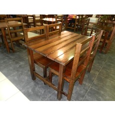 Продам комплект деревянной мебели - стол и 4 стула