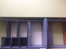 Стол с полками