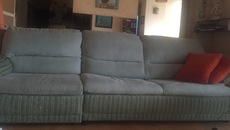 Продам диван раскладной двухместный