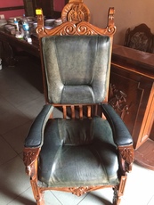 Кресла кожаные