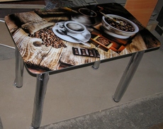 Стеклянный стол 1050мм*621мм с фотопечатью