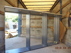 Зеркала - декор для паба, ресторана.