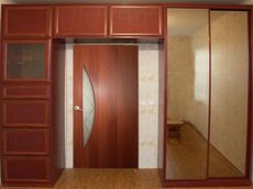 Шафи і шафи-купе під замовлення.