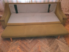 Продам б/у диван