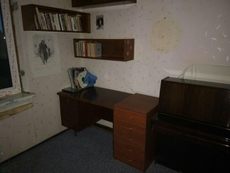 Продается письменный стол.