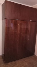 Отдам трехстворчатый лакированый шкаф, пр-во СССР
