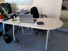 Офисные столы