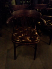 Стул Ирландский с подлокотником б/у