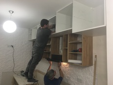 Корпусная мебель - кухня, шкафы, стол. Мебель в ванную