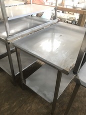 Новый производственный стол с полкой и бортом