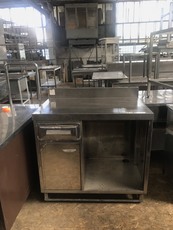 Продам б / у стіл тумбу з нержавіючої сталі під кавоварку