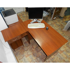 Мебель (столы) офисные, б/у