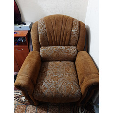 Продам б/у угловой диван и кресло